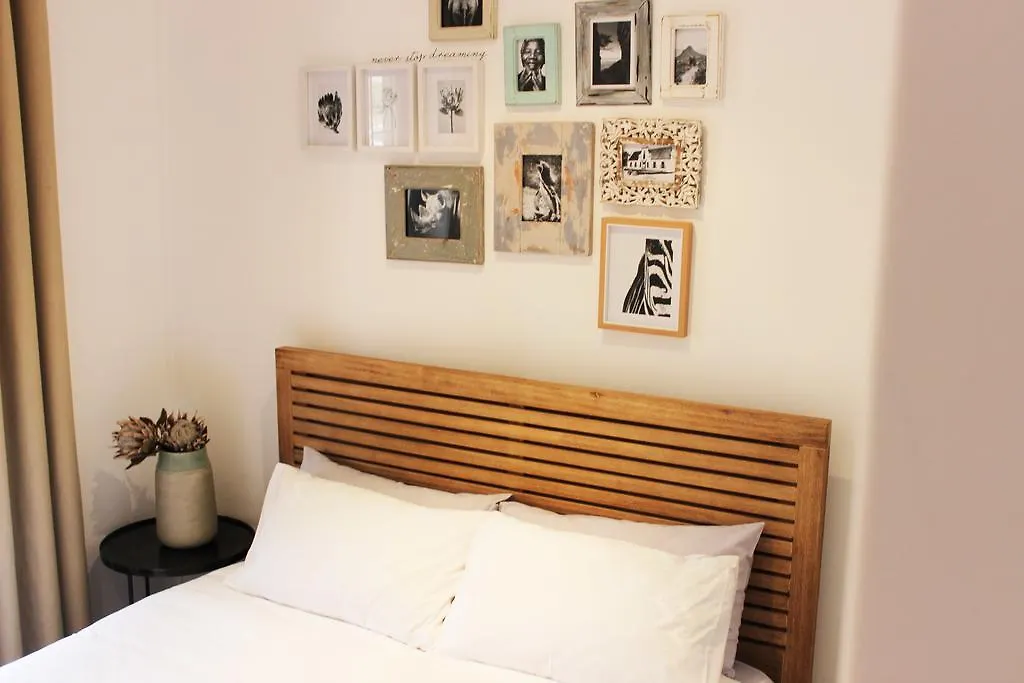 7 Crati Bella Rosa Apartment Bellville 0*,