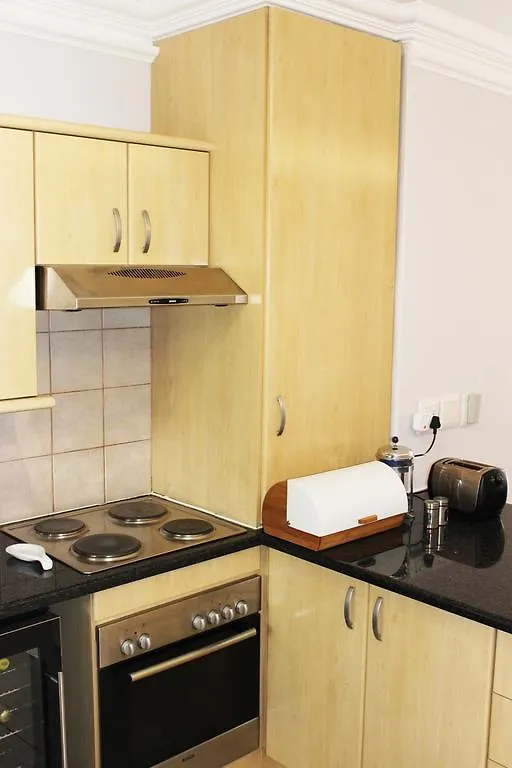 7 Crati Bella Rosa Apartment Bellville