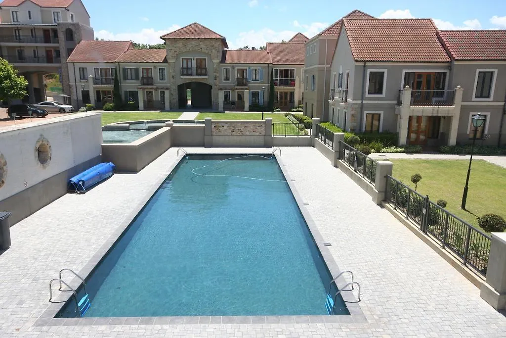 7 Crati Bella Rosa Apartment Bellville
